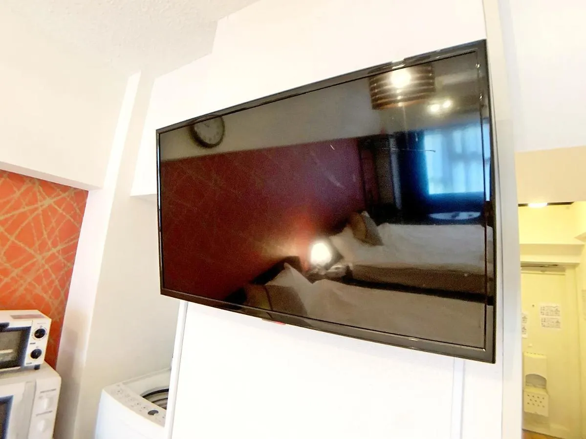 Comptoir Room 402 Tokyo Apartment
